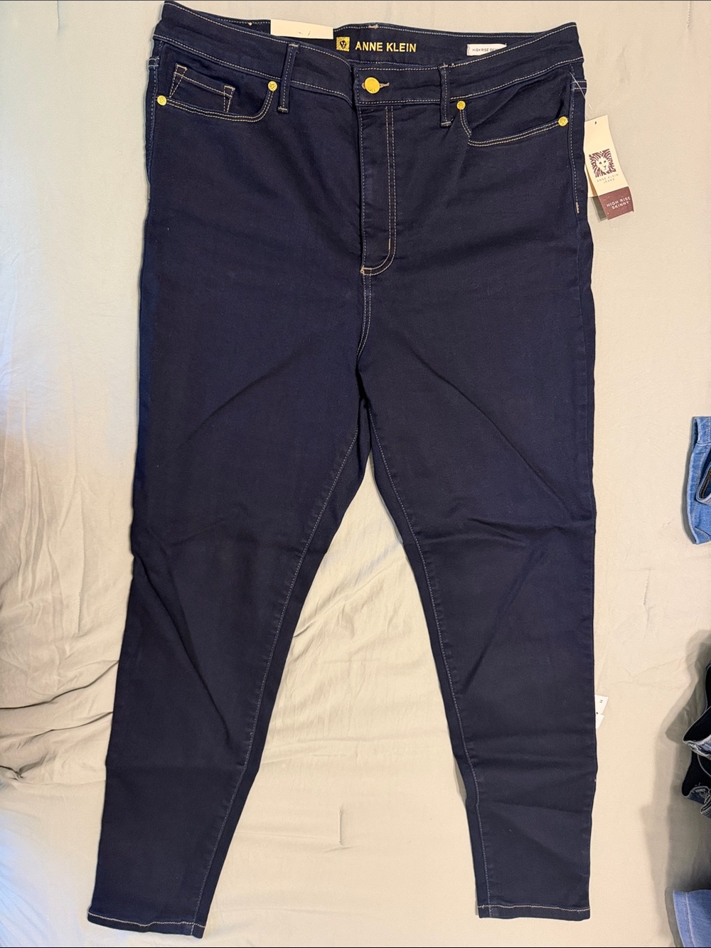 NWT Anne Klein Navy Skinny Jeans with Contrast Stitching Size 16